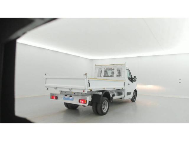 Renault Master image 2