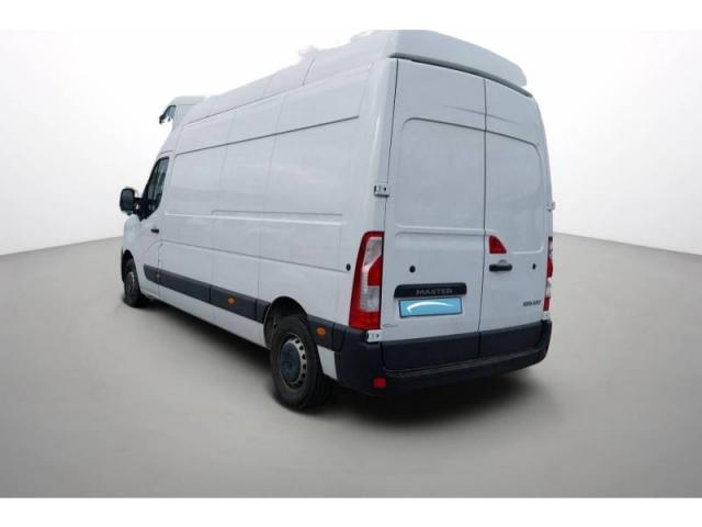 Renault Master image 2