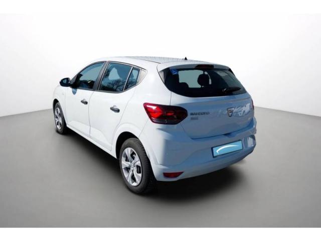 Dacia Sandero image 2