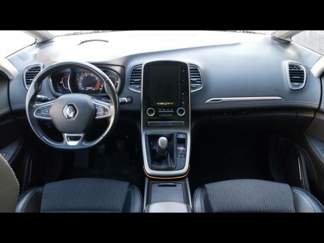 Renault Scénic image 1