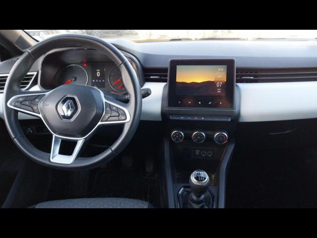 Renault Clio image 2