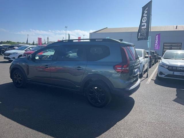 Dacia Jogger image 1