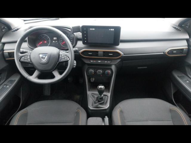 Dacia Sandero image 2