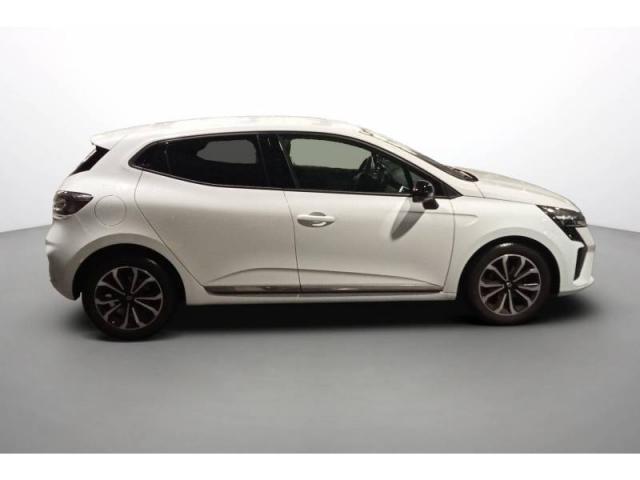 Renault Clio image 9