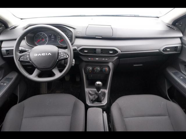 Dacia Sandero image 2