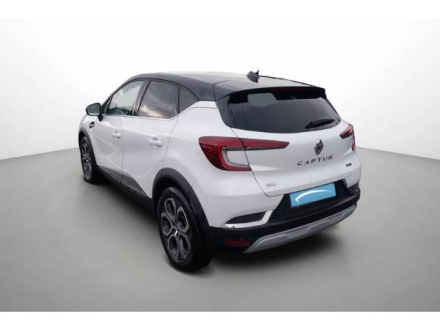 Renault Captur image 2