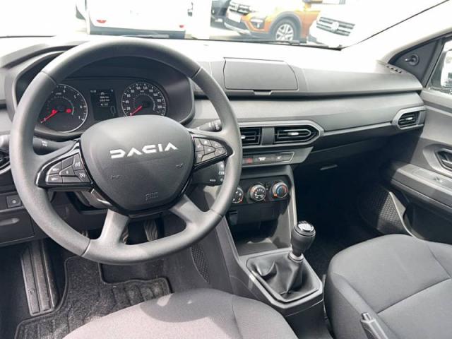 Dacia Sandero image 1