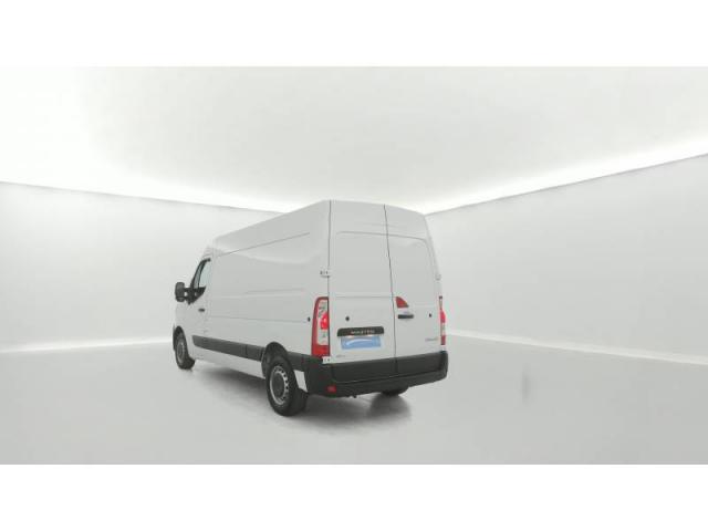 Renault Master image 2