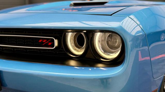 Dodge Challenger image 7