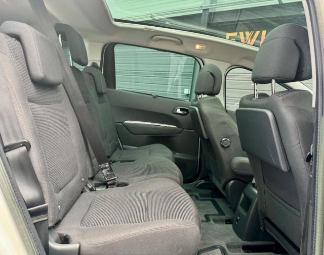 Peugeot 5008 image 6