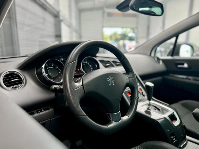 Peugeot 5008 image 3