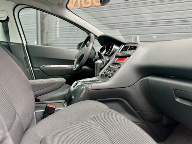 Peugeot 5008 image 5