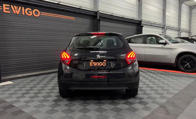 Peugeot 208 image 6