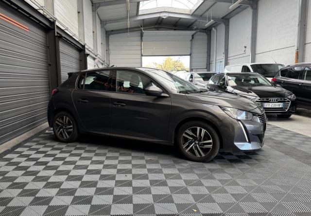 Peugeot 208 image 2