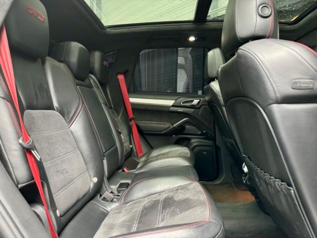 Porsche Cayenne image 6