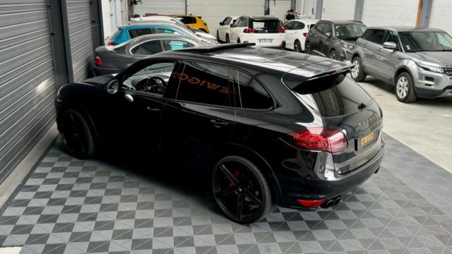 Porsche Cayenne image 8