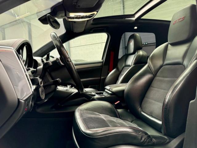 Porsche Cayenne image 1