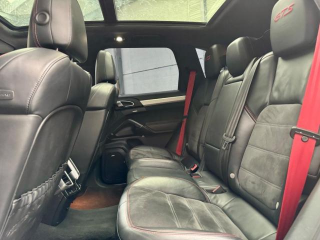 Porsche Cayenne image 3