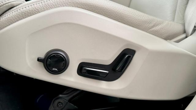 Volvo Xc60 image 4