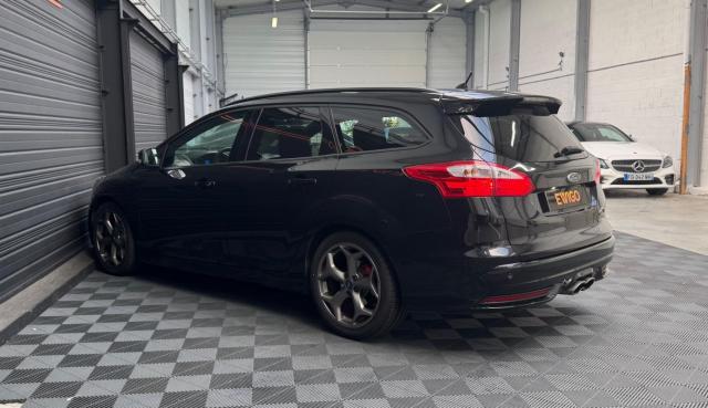 Ford Focus image 2