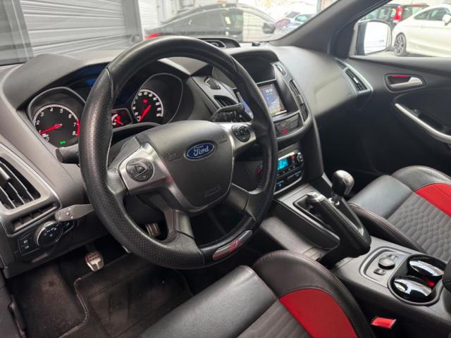 Ford Focus image 9