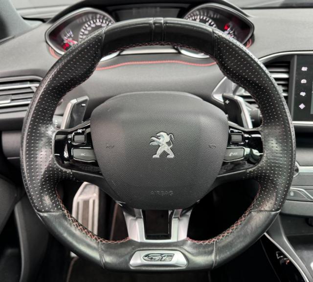 Peugeot 308 image 2