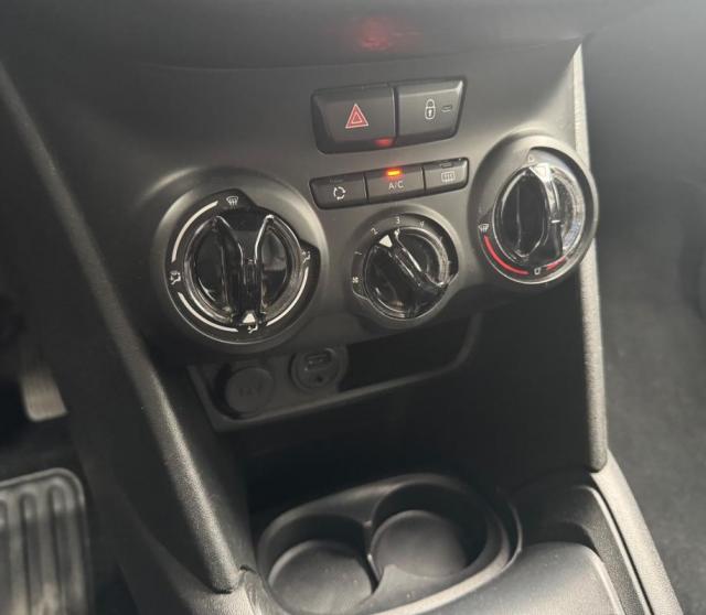 Peugeot 208 image 3