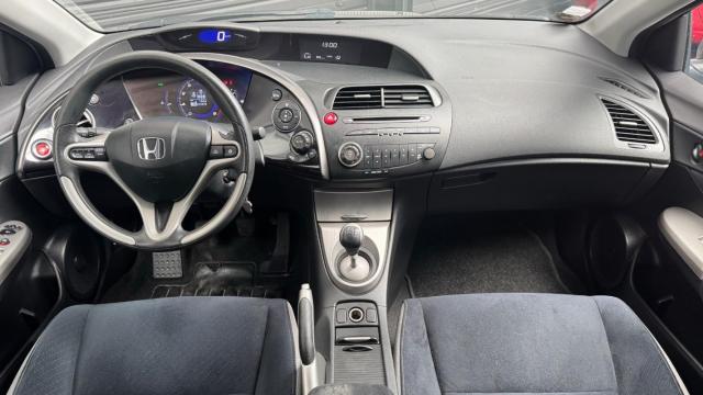 Honda Civic image 2