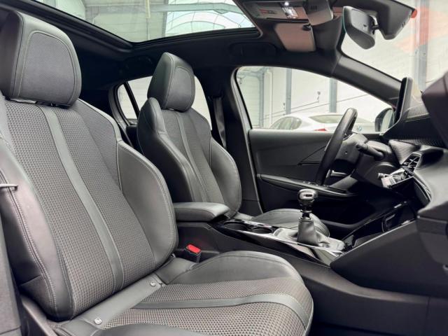 Peugeot 208 image 3