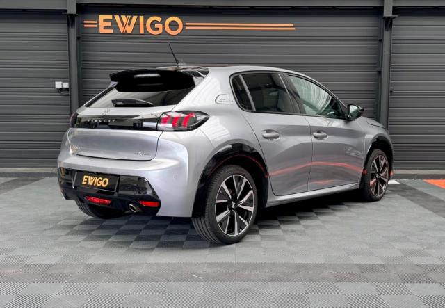 Peugeot 208 image 8