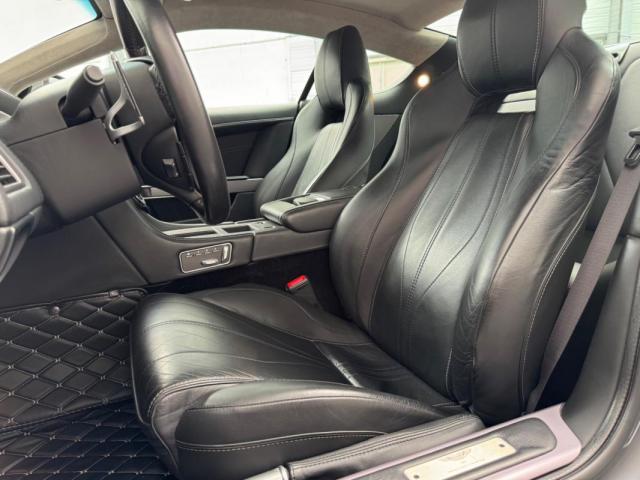 Aston Martin Db9 image 2