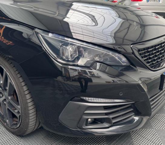 Peugeot 308 image 2