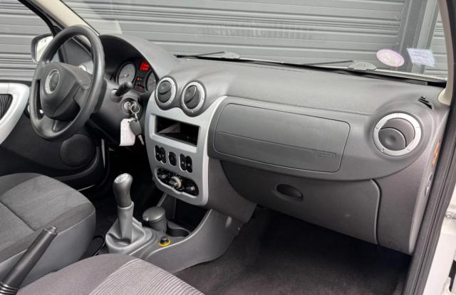 Dacia Sandero image 2