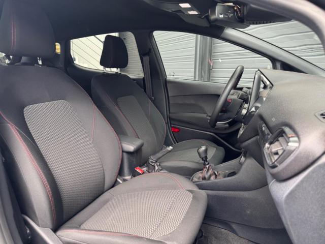 Ford Fiesta image 9