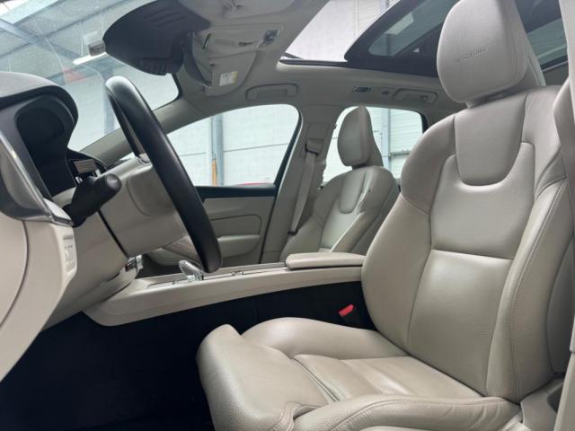Volvo Xc60 image 1