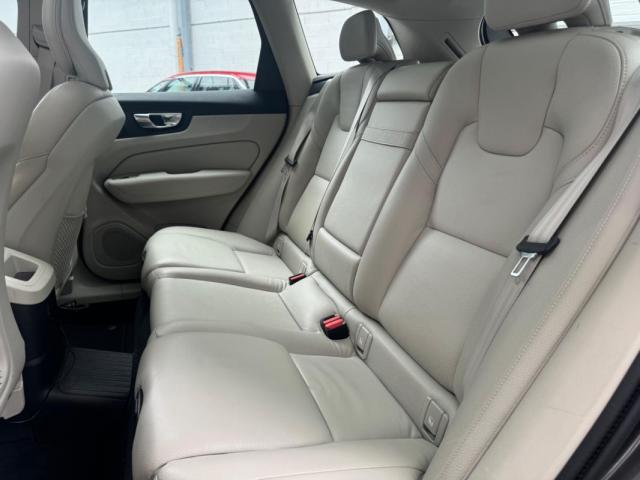 Volvo Xc60 image 4