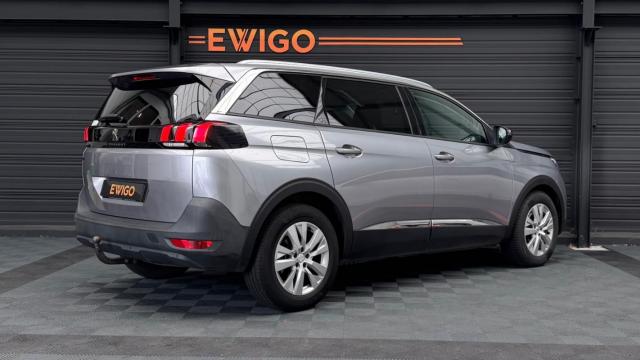 Peugeot 5008 image 3