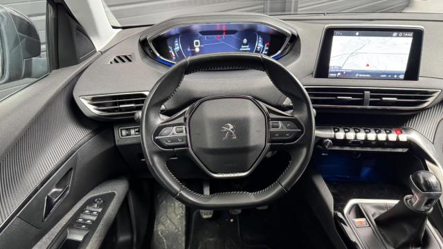 Peugeot 5008 image 8