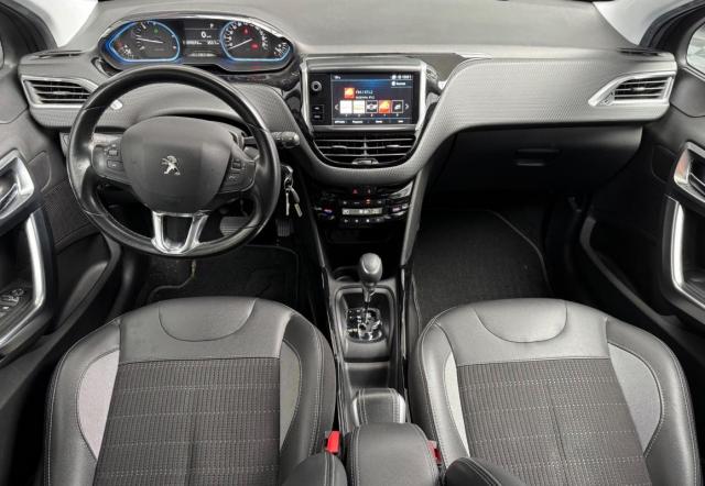 Peugeot 2008 image 5