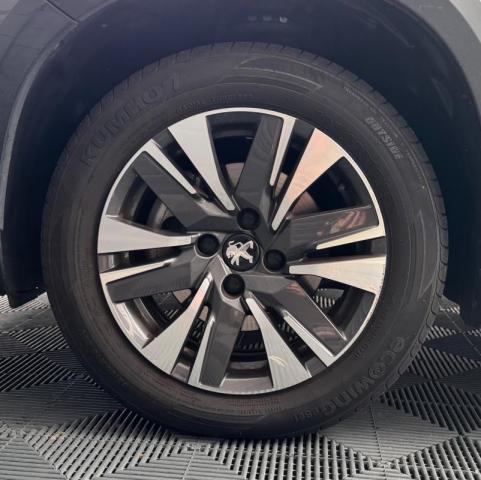 Peugeot 2008 image 6