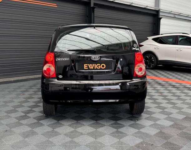 Kia Picanto image 1