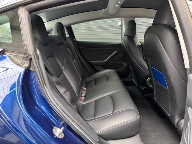 Tesla Model 3 image 7
