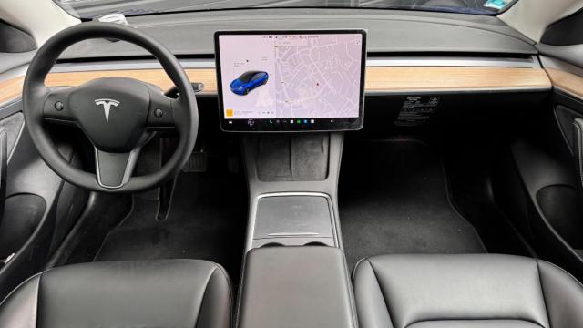 Tesla Model 3 image 6