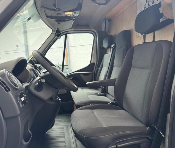 Renault Master image 4