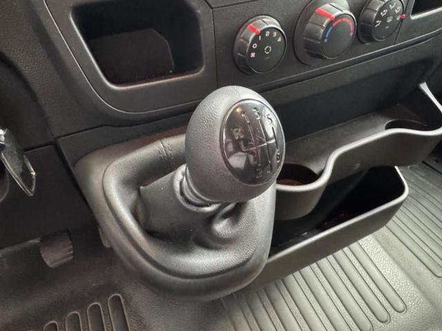 Renault Master image 6