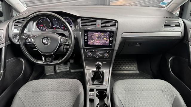 Volkswagen Golf image 3