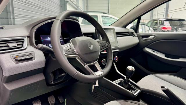 Renault Clio image 1