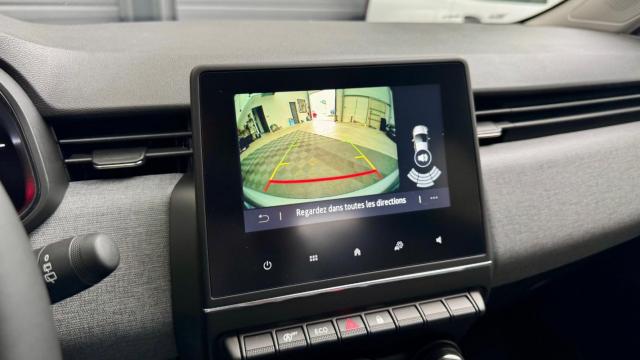 Renault Clio image 9