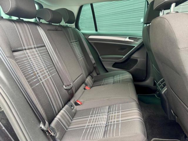 Volkswagen Golf image 2