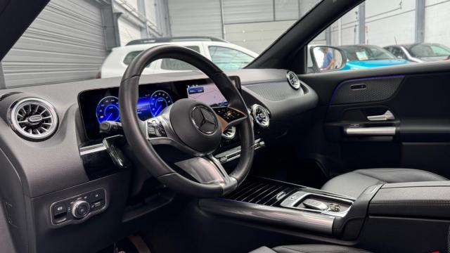 Mercedes Benz Eqa image 6